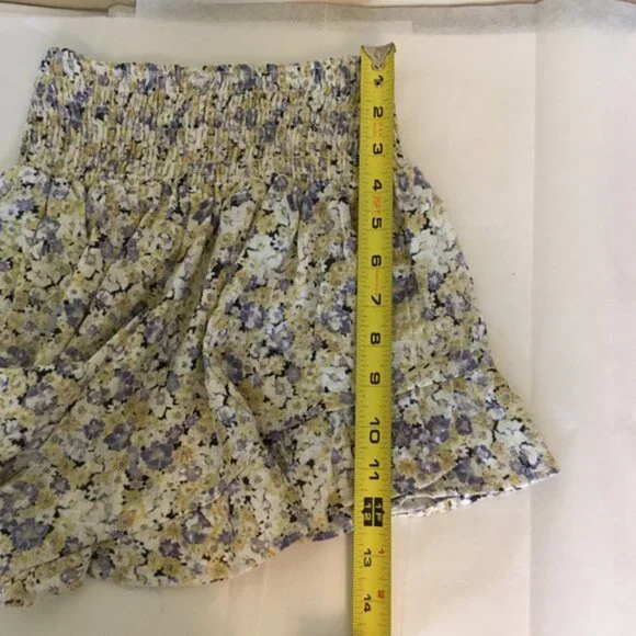 Shorts Linen Rayon Floral Smocked Waist Ruffled Hem Women’s💛🧡 - Picture 5 of 7